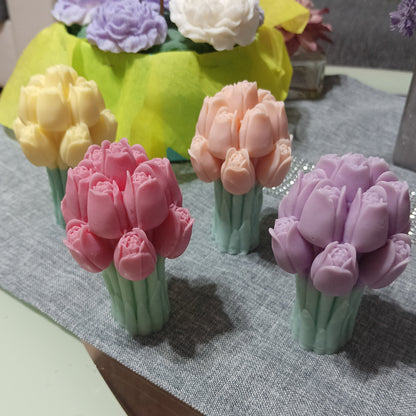 Candela Primavera con Bouquet di Tulipani in Cera