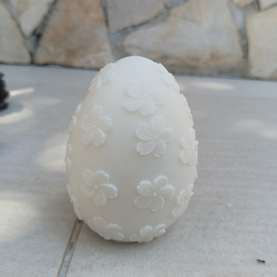 Candela Uovo di Pasqua con Coniglio in Cera - Misure cm 5,5x7,5