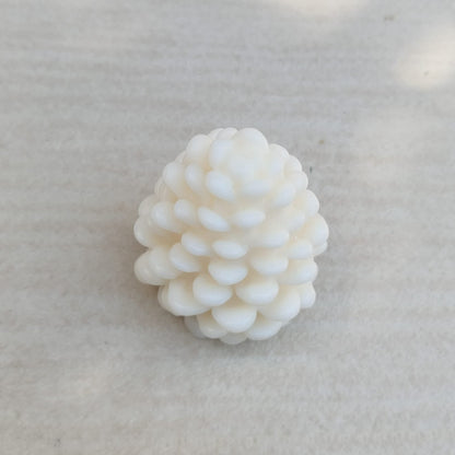 Candela Pigna Natalizia in Cera - Misure cm 4,5x5